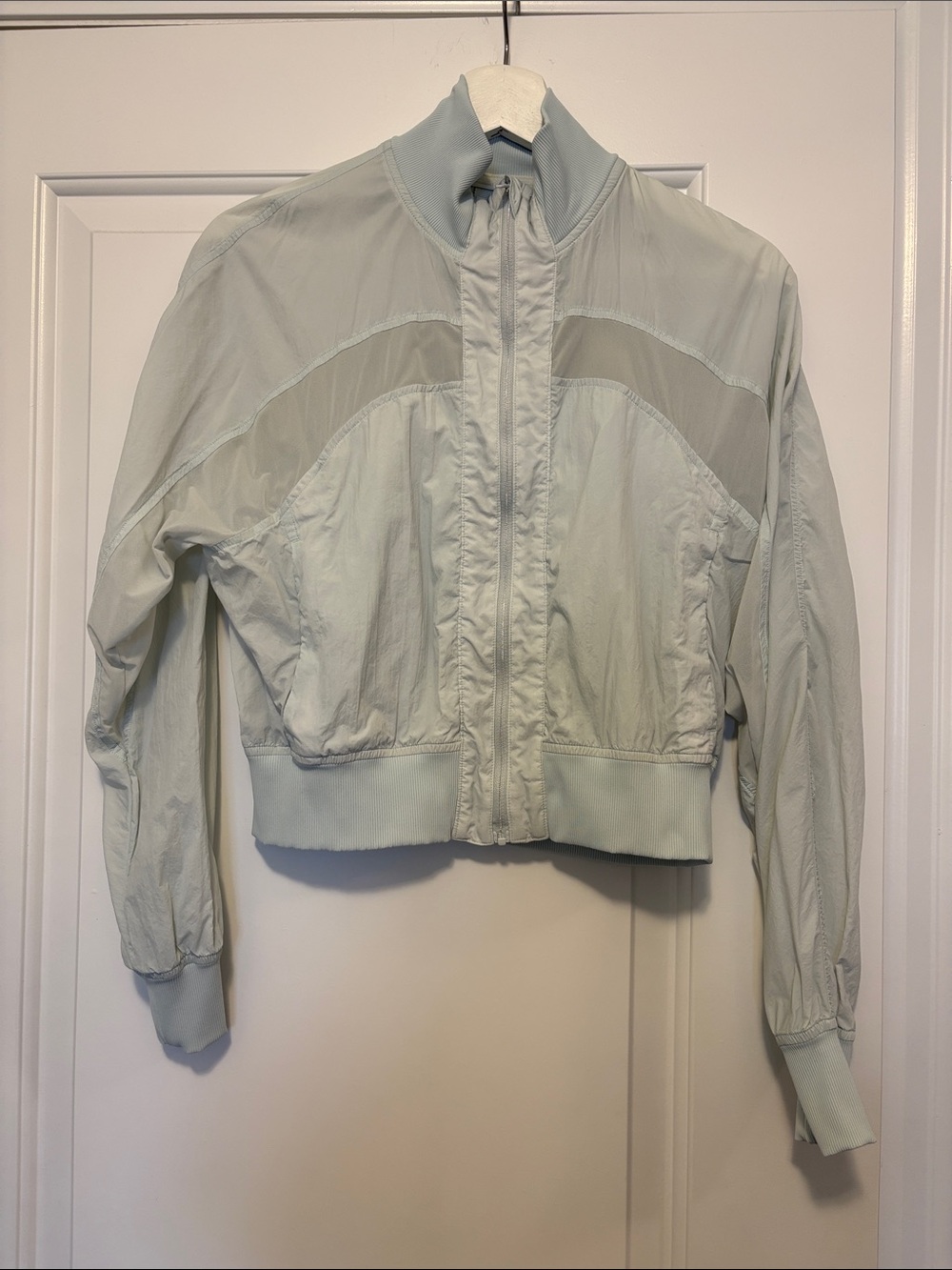 Lululemon Serve It Zip-Up Windbreaker Jacket